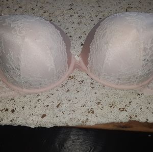 *Beautiful Torrid Lace Bra*!!